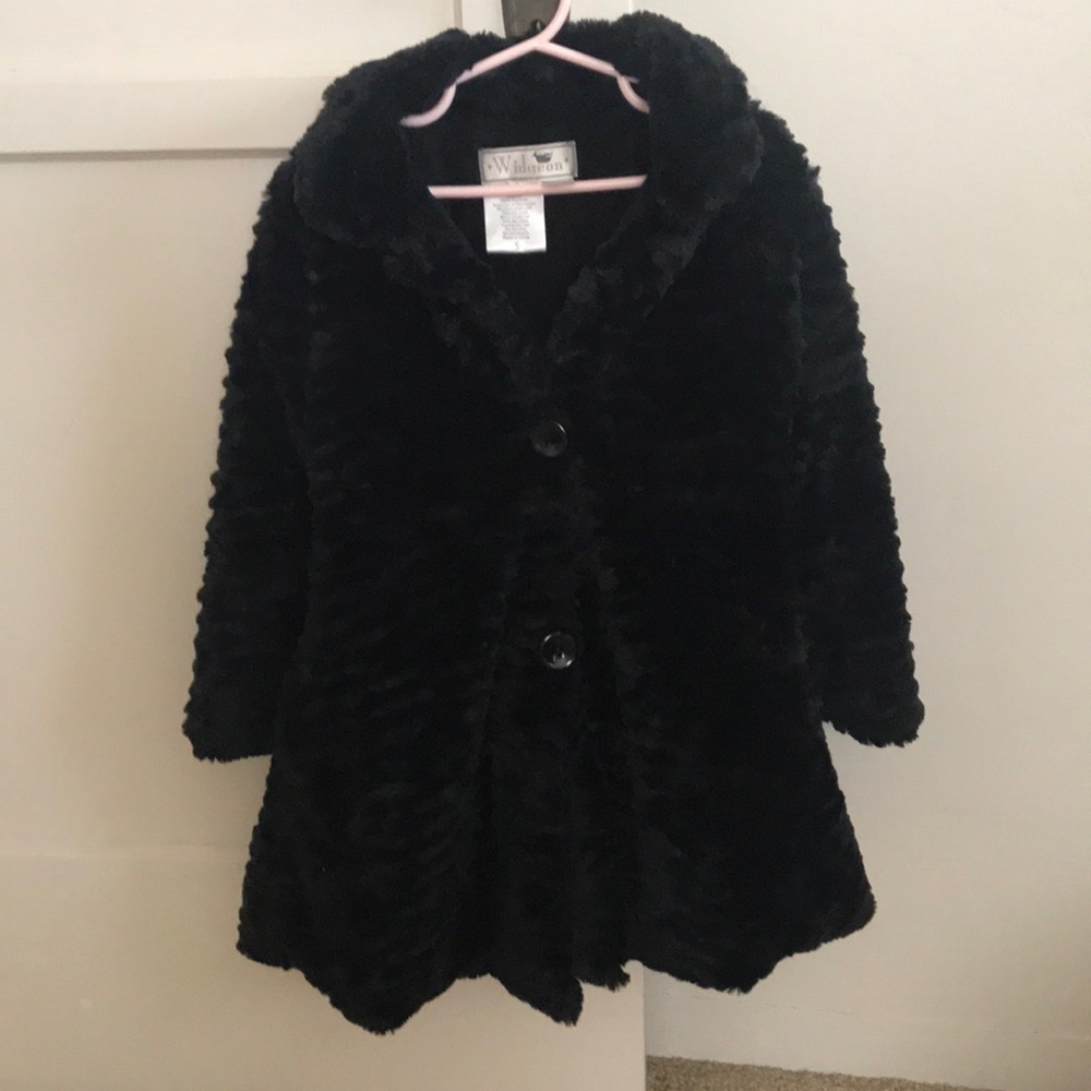 Girls faux fur coat